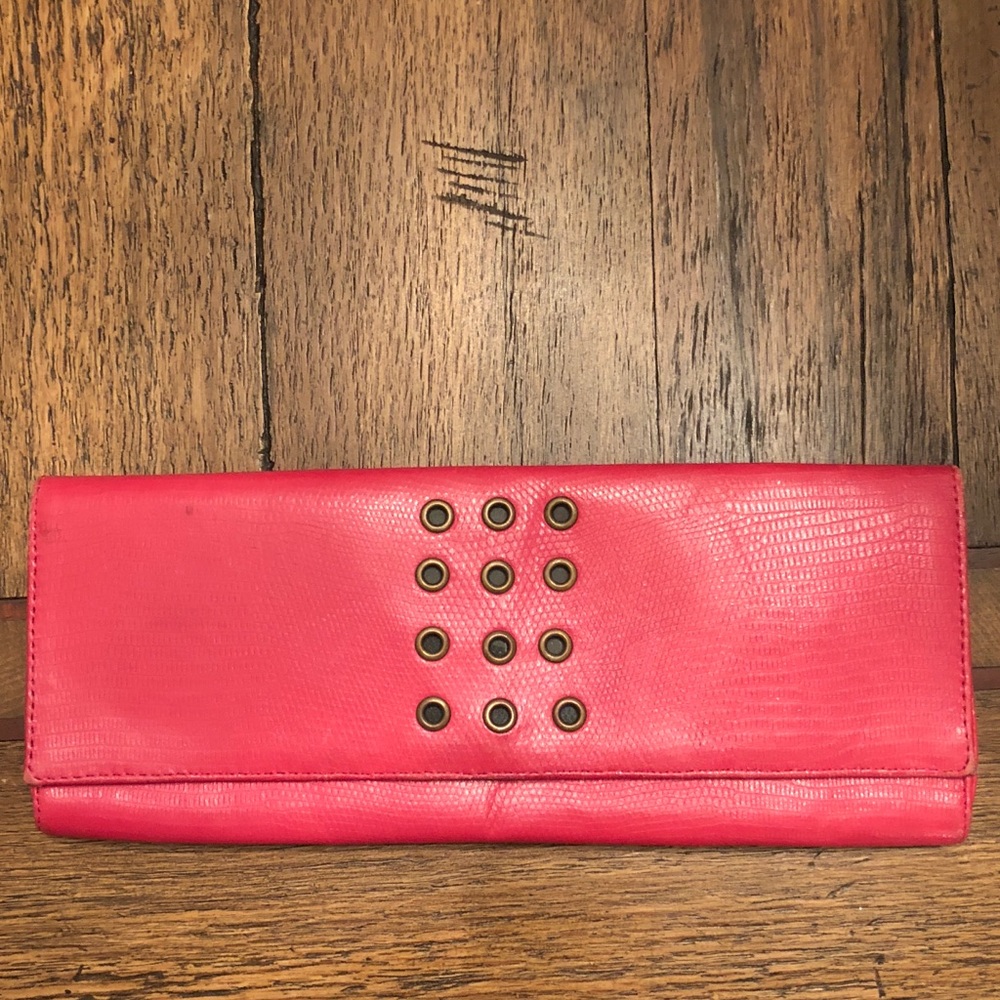 Bulga clutch